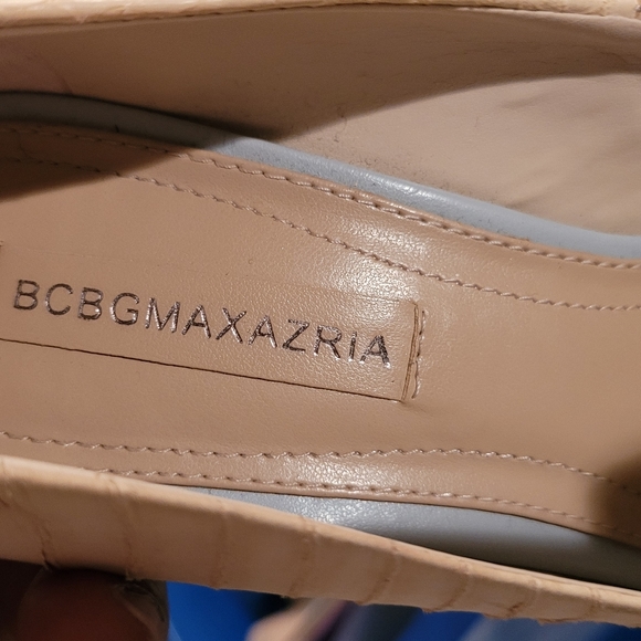 BCBG MAXAZRIA HEELS - Picture 4 of 5
